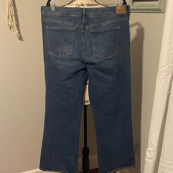 American Eagle Outfitters Blue Favorite Boyfriend Jeans - Picture 2 of 2